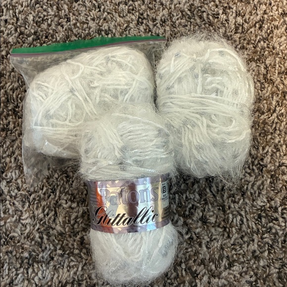 White & Silver Yarn Bundle - Picture 16 of 16